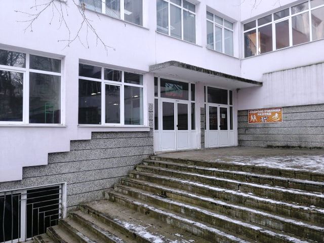 u 44