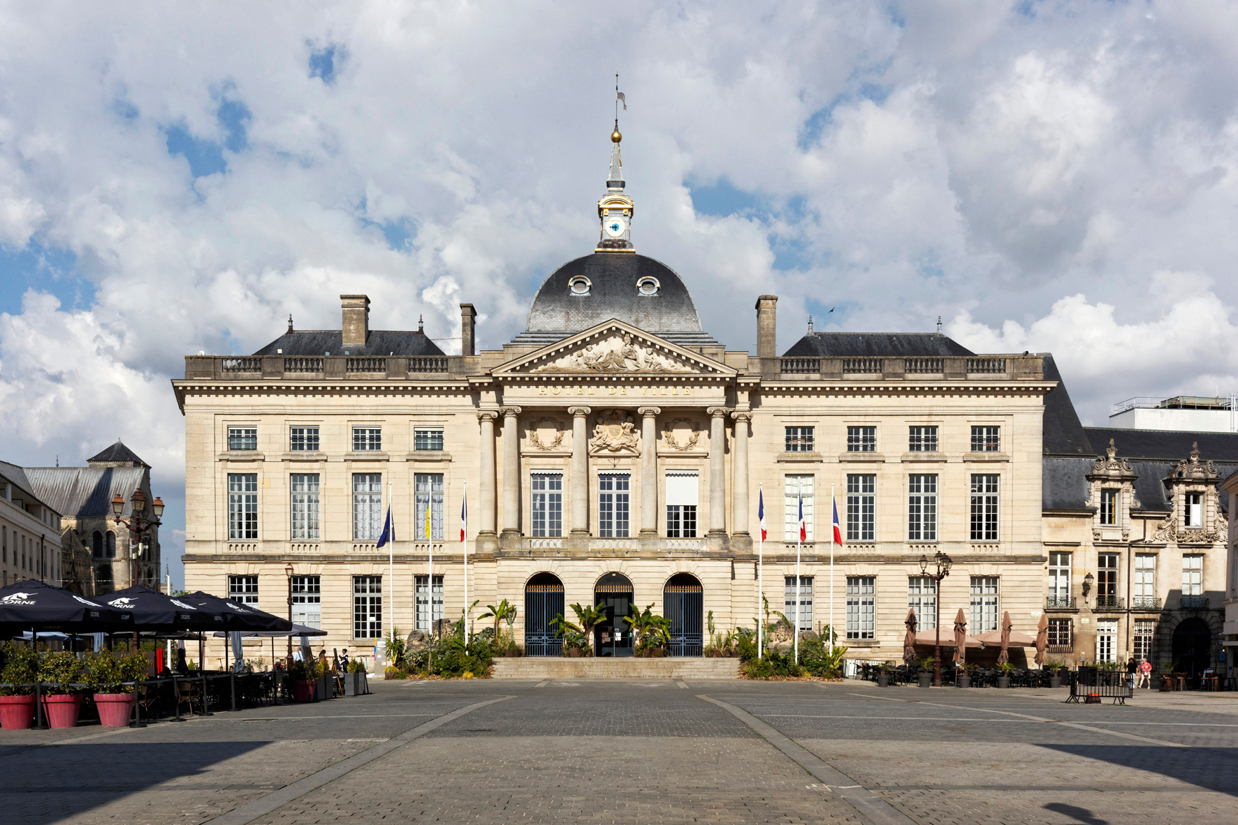Hôtel-de-ville