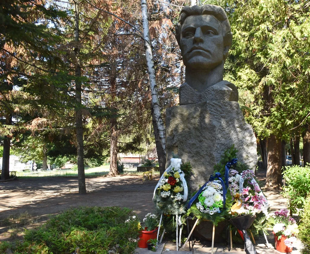 В петък Разград отбелязва 188 години от рождението на Васил Левски